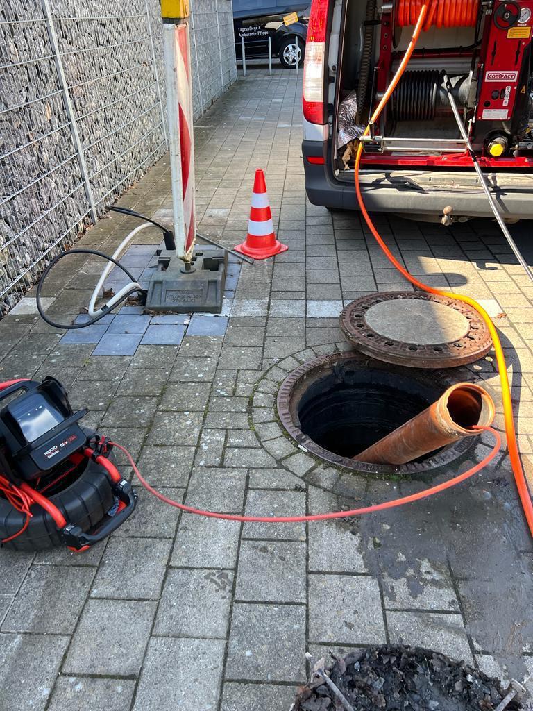 Hochdruckspülung und Reinigungsarbeiten in Soltau