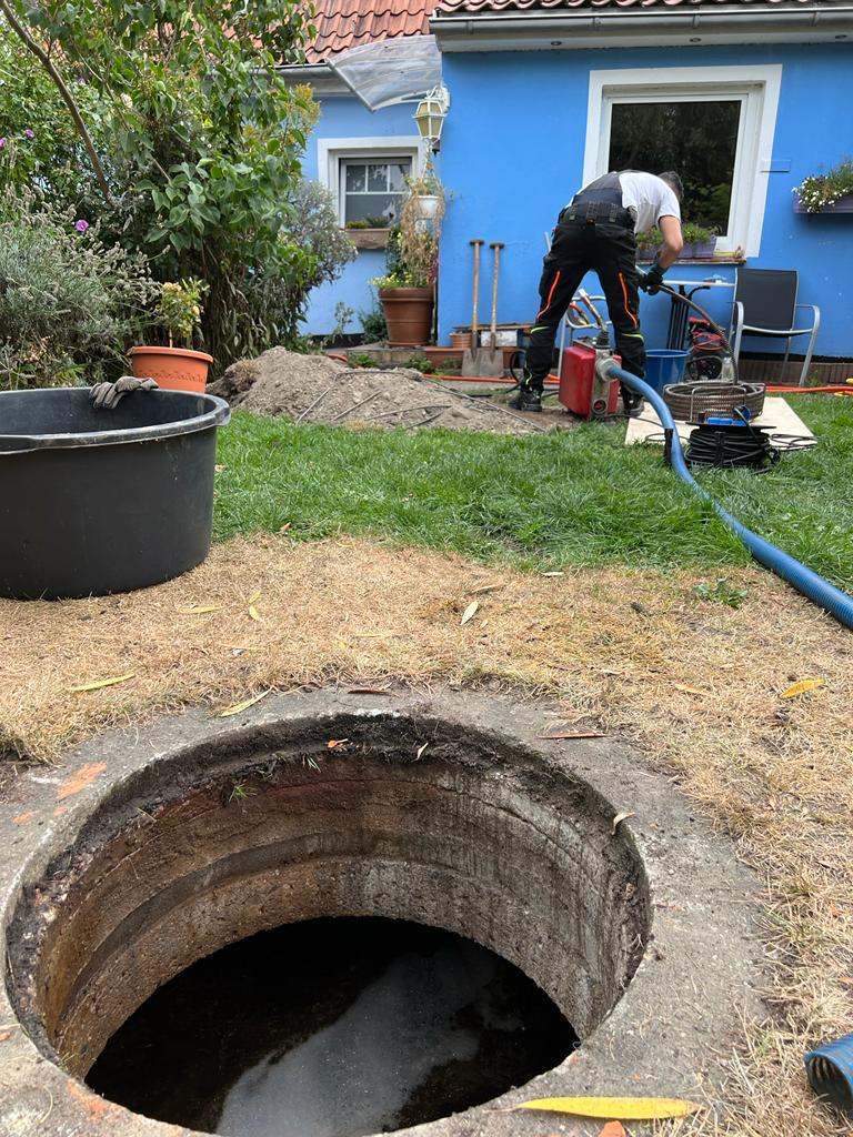 Techniker von Kanal24h im Einsatz vor Ort in Lippstadt
